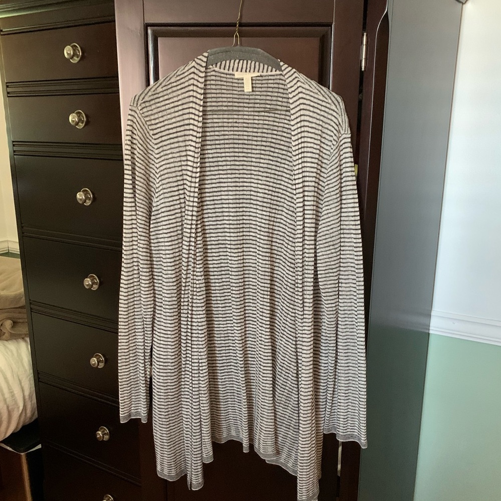 Eileen Fisher Black and white cardigan